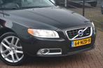 Volvo V70 2.0T R-Edition | Navigatie | Leer | Xenon | Cruise, Voorwielaandrijving, Euro 5, 4 cilinders, Zwart