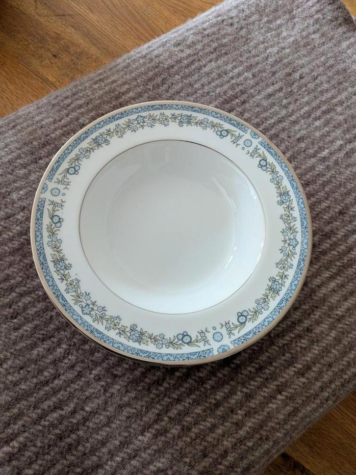 4 diepe borden., Huis en Inrichting, Keuken | Keukenbenodigdheden, Zo goed als nieuw, Ophalen of Verzenden