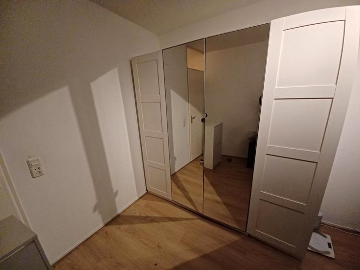 Gereserveerd: IKEA kledingkast met spiegeldeuren weg=weg, Huis en Inrichting, Kasten | Kledingkasten, Gebruikt, 200 cm of meer