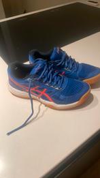 Nette zaalschoenen assics, Sport en Fitness, Korfbal, Ophalen of Verzenden, Zo goed als nieuw, Schoenen