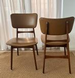 Twee prachtige vintage mid-century eetkamerstoelen., Mid century, vintage, Deens design, Twee, Bruin, Leer
