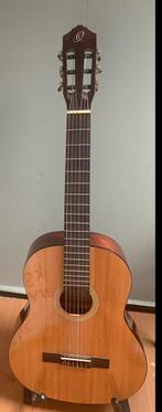 Mooie ortgega gitaar, Muziek en Instrumenten, Ophalen, Zo goed als nieuw