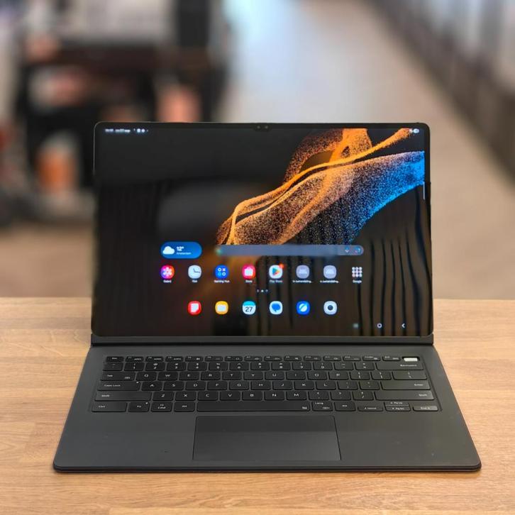 Samsung Galaxy S8 Ultra 128GB WiFi + Keyboard, Computers en Software, Android Tablets, Zo goed als nieuw