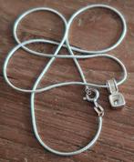 Zilveren halsketting 40 cm met hangertje + edelsteentje 925, Ophalen of Verzenden, Zo goed als nieuw, Zilver, Zilver