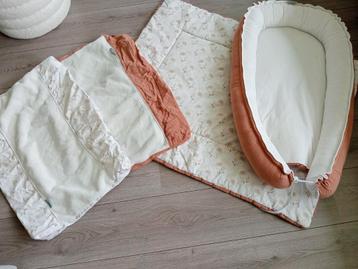 Petit Juul Set: Boxkleed, Nestje, Deken & Hoezen beschikbaar voor biedingen