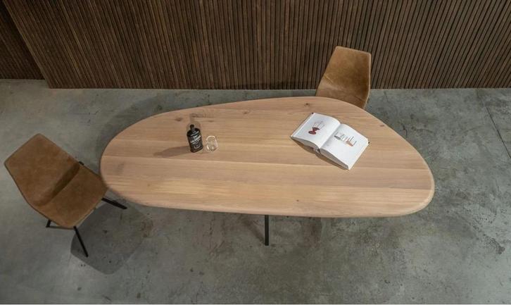 Mooie indutriele eiken tafel leaf organic vorm 6cm dik, Huis en Inrichting, Tafels | Eettafels, Nieuw, 100 tot 150 cm, 200 cm of meer