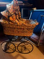 Antieke poppenwagen, Antiek en Kunst, Antiek | Speelgoed, Ophalen of Verzenden
