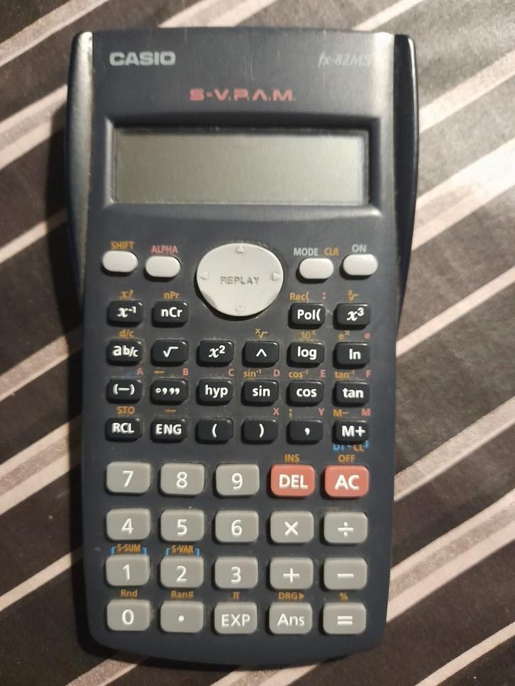 Casio rekenmachine FX- 82MS, Diversen, Rekenmachines, Gebruikt, Ophalen of Verzenden