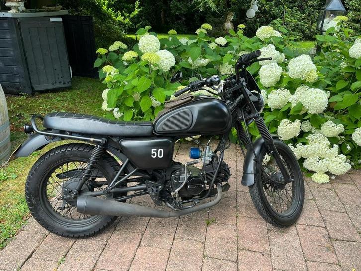 AGM Brommer caferacer mat zwart, Fietsen en Brommers, Brommers | Toebehoren, Gebruikt, Ophalen
