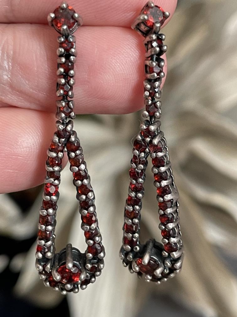 Antiek zilveren oorbellen met granaten, Sieraden, Tassen en Uiterlijk, Antieke sieraden, Ophalen of Verzenden, Zilver, Oorbellen