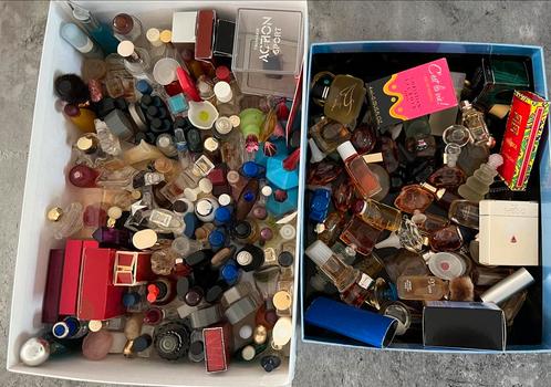 Parfum Miniaturen Verzameling Lalique, Hermes., Verzamelen, Parfumverzamelingen, Gebruikt, Miniatuur, Gevuld, Ophalen of Verzenden