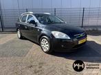 Kia cee'd Sporty Wagon 1.4 CVVT X-ecutive NWE APK AIRO, Auto's, Kia, Voorwielaandrijving, Gebruikt, 4 cilinders, 1396 cc