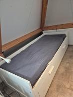 Ikea uitschuif bed, Huis en Inrichting, Slaapkamer | Bedden, Ophalen, Gebruikt, Tweepersoons, 80 cm