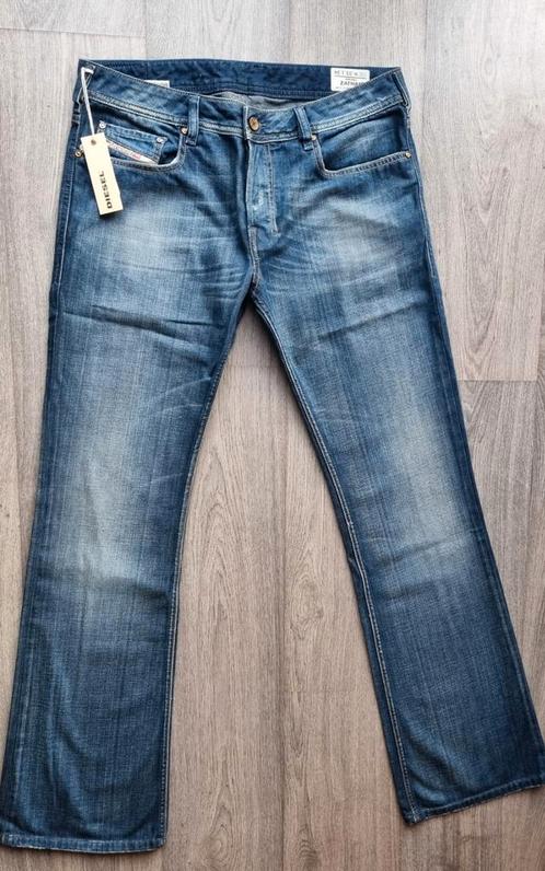 - NIEUWE - Diesel ZATHAN W33 L34 | 33x34 Bootcut #D1730, Kleding | Heren, Spijkerbroeken en Jeans, Nieuw, W33 - W34 (confectie 48/50)
