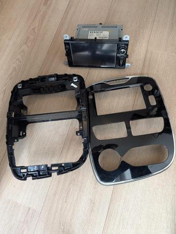 Renault clio 4 radio en dashboard beschikbaar voor biedingen