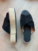 Suede leren plateau sandalen van Sacha, Zo goed als nieuw, Sacha, Sandalen of Muiltjes, Ophalen of Verzenden