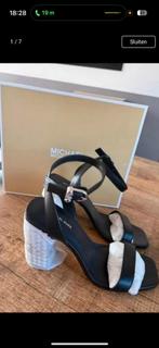 Nieuwe michael kors hakken maat 38 NIEUW, Kleding | Dames, Ophalen of Verzenden, Nieuw, Zwart, Sandalen of Muiltjes