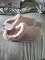 Winter clogs/ sloffen, Ophalen of Verzenden, Nieuw, Pantoffels of Sloffen