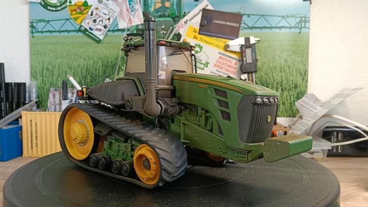 John Deere 9630T Britains/Ertl, Hobby en Vrije tijd, Modelauto's | 1:32, Zo goed als nieuw, Tractor of Landbouw, ERTL, Ophalen of Verzenden