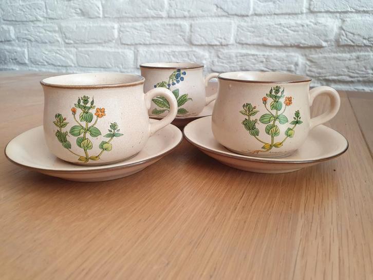 Set van 3 vintage, retro botanische kop en schotel. H 6 cm., Huis en Inrichting, Keuken | Servies, Zo goed als nieuw, Kop(pen) en/of Schotel(s)