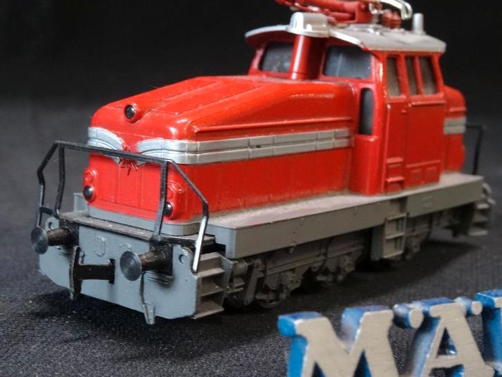 023=Marklin 3044 EA 800 van de Duitse spoorwegen.271, Hobby en Vrije tijd, Modeltreinen | H0, Gebruikt, Locomotief, Wisselstroom