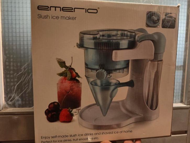 Emerio Slush Ice Maker - Nieuw in doos!, Witgoed en Apparatuur, IJsmachines, Nieuw, Koelelement, Ophalen of Verzenden