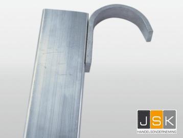 Ladderhaken (Ø 50 mm) voor aluminium en houten ladders beschikbaar voor biedingen