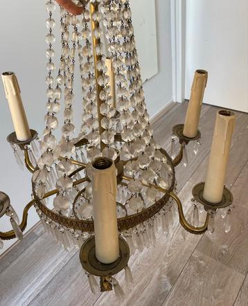 Kroonluchter met Kristallen beschikbaar voor biedingen