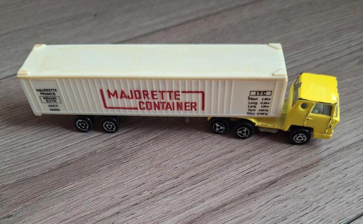 Majorette Bernard containertruck vintage 16 cm, Hobby en Vrije tijd, Modelauto's | Overige schalen, Gebruikt, Bus of Vrachtwagen