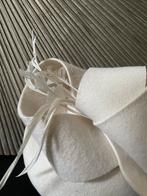 Crème Winter Dopje met Details, Kleding | Dames, Hoeden en Petten, Ophalen of Verzenden, Nieuw, One size fits all, Pet