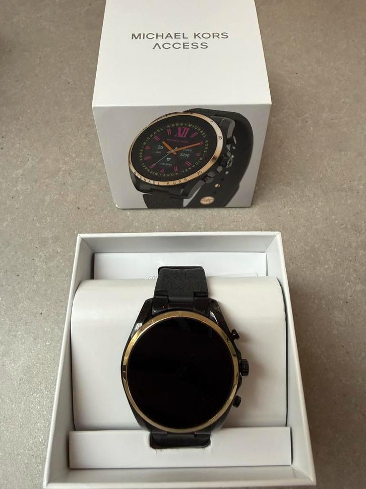 Michael Kors Gen 6 Bradshaw Smartwatch, Sieraden, Tassen en Uiterlijk, Smartwatches, Zo goed als nieuw, Android, Zwart, Waterdicht