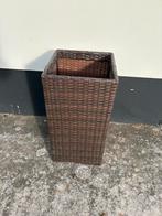 Hoge vierkante gevlochten bloempot, Minder dan 60 cm, Vierkant, Ophalen of Verzenden, Zo goed als nieuw