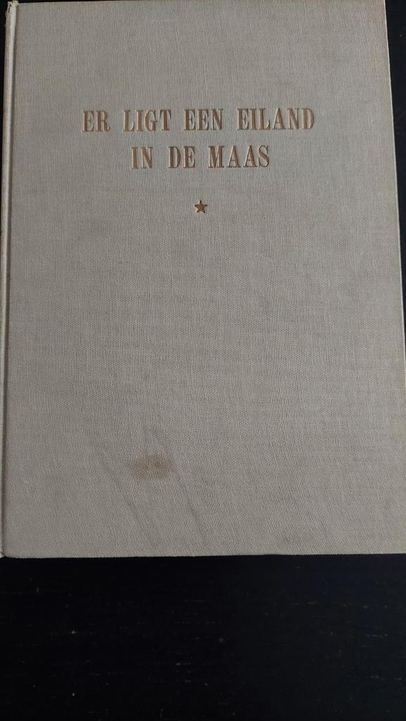 Er ligt een eiland in de Maas(Stevensweert Ohé Laak Limburg), Boeken, Geschiedenis | Stad en Regio, Zo goed als nieuw, Ophalen of Verzenden