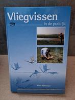 Vliegvissen in de praktijk - Wim Alphenaar, Wim Alphenaar, Ophalen of Verzenden, Zo goed als nieuw, Vissen