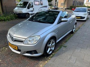 Opel Tigra 1.4 16V Cabrio AUT 2005 Grijs Nieuwe APK !!!! beschikbaar voor biedingen