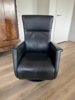 Zwarte lederen sta-op stoel Prominent, Huis en Inrichting, Ophalen, Gebruikt, Minder dan 75 cm, Leer