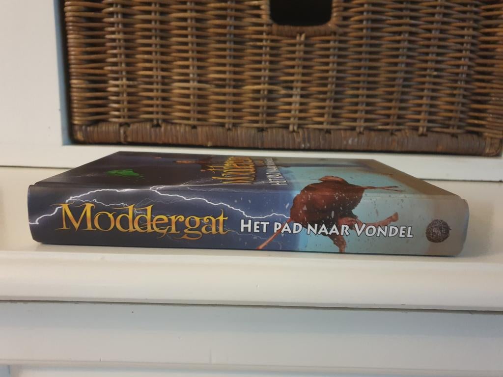 Bas Sleeuwenhoek - Moddergat, Boeken, Ophalen of Verzenden, Gelezen