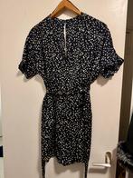 Donkerblauw pakje met witte stippen, maat S, Ophalen of Verzenden, Zo goed als nieuw, Maat 36 (S), Blauw