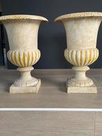 2 mooie gietijzeren vazen van 43 cm hoog, Ophalen, Gebruikt