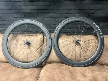 Shimano Ultegra R8170 C50 Disc Carbon Wielset Nieuwe banden. beschikbaar voor biedingen