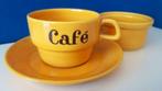 Maisgeel Frans Café kop en schotel/plus filter, Gebruikt, Ophalen of Verzenden, Overige stijlen, Kop(pen) en/of Schotel(s)
