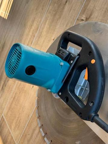 Makita muurzaag machine 500mm beschikbaar voor biedingen