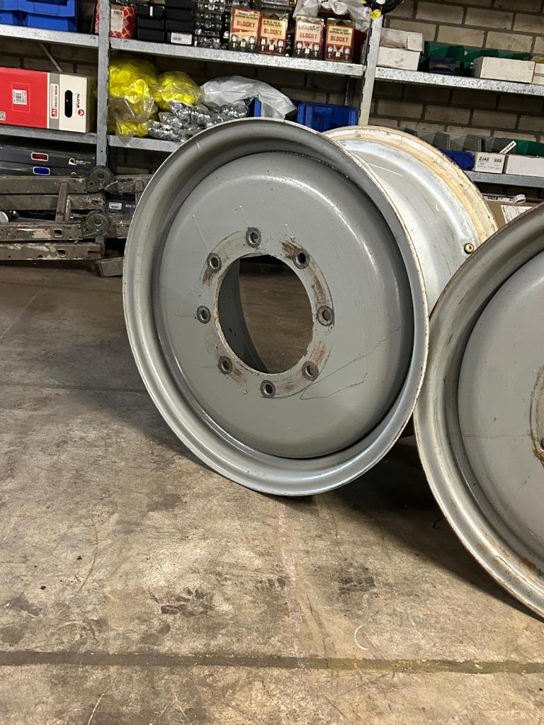 13x24 velg, Ophalen