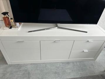 Goossens hoogglans tv kast beschikbaar voor biedingen