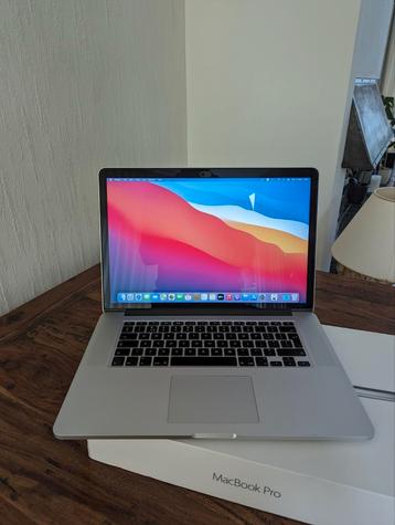 MacBook Pro 15 inch 2.2GHz i7 16GB 256GB SSD