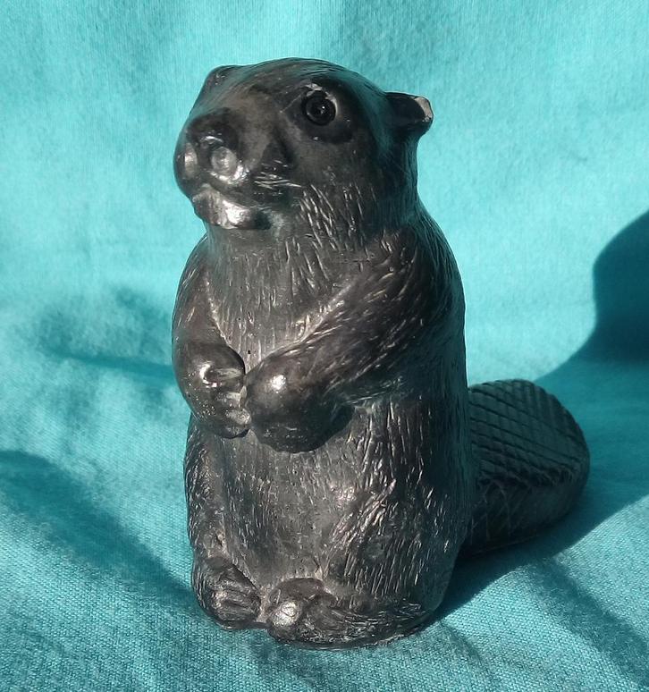 LEUK HANDGESNEDEN SPEKSTEEN BEELDJE BEVER AL WOLF CANADA, Verzamelen, Beelden en Beeldjes, Zo goed als nieuw, Overige typen, Verzenden