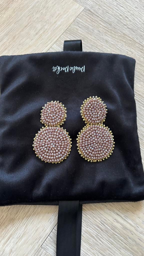 Grote oorbellen Paulie Pocket, Sieraden, Tassen en Uiterlijk, Oorbellen, Overige materialen, Hangers, Bruin, Ophalen of Verzenden