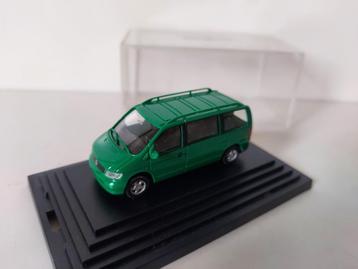 Wiking Mercedes-Benz V 230 groen