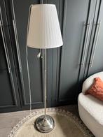 IKEA Lamp - Stijlvol en Functioneel, Huis en Inrichting, Ophalen, Zo goed als nieuw, Metaal, 150 tot 200 cm