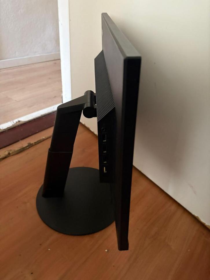 Lenovo ThinkVision Monitor – Excellent Condition, Computers en Software, Monitoren, Zo goed als nieuw, 60 Hz of minder, VGA, IPS